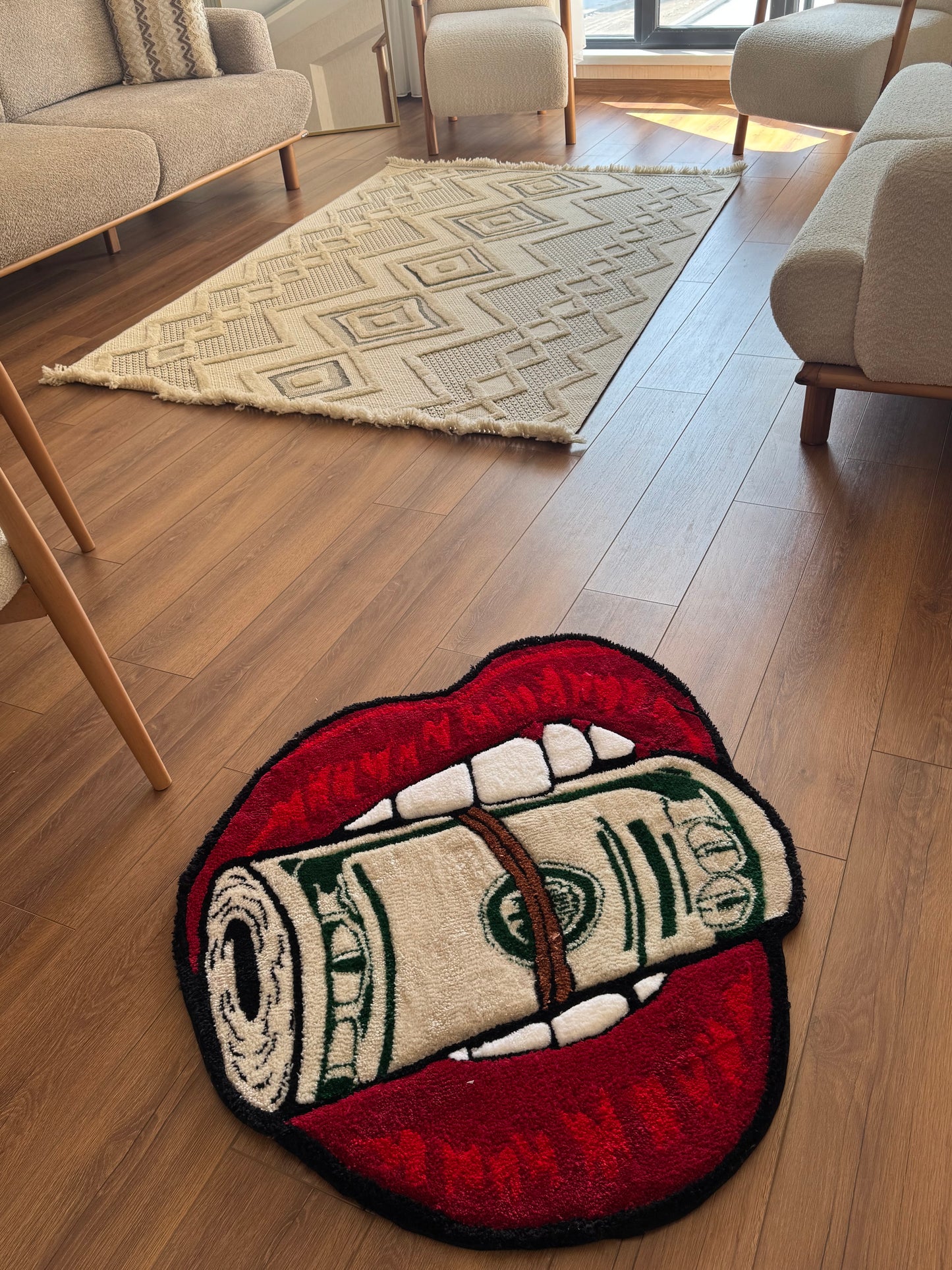 Lip money rug